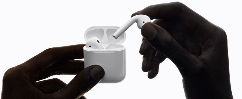 Apple AirPods (2ª geração) com Estojo de Recarga Lightning